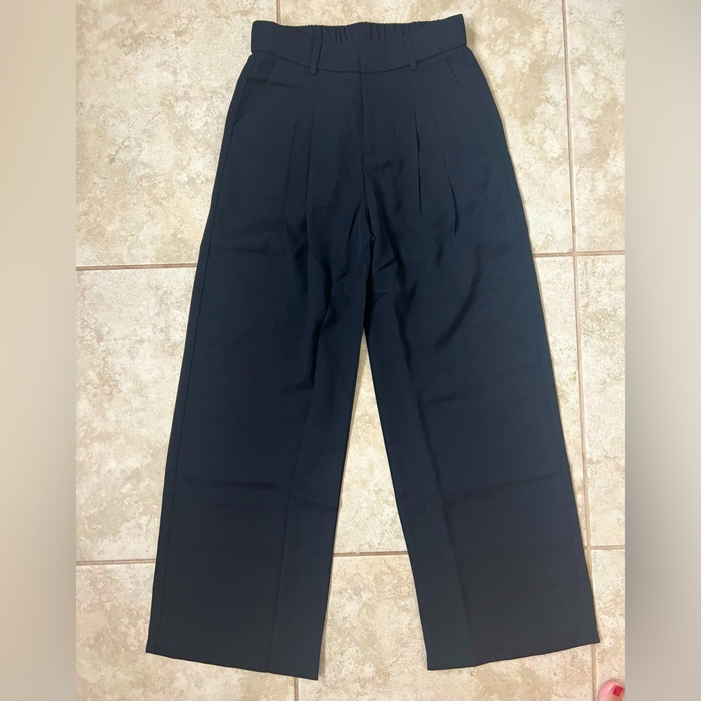 Wide leg trousers